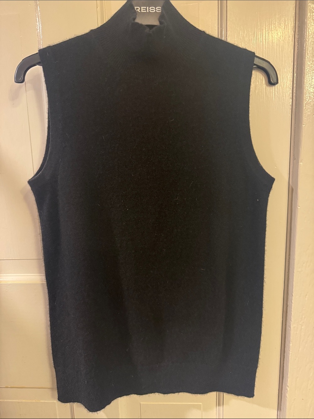 Bloomingdale's Black Sleeveless Mock Neck Tank